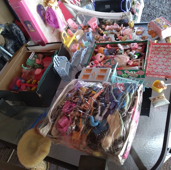 Little girls doll's $ furniture
